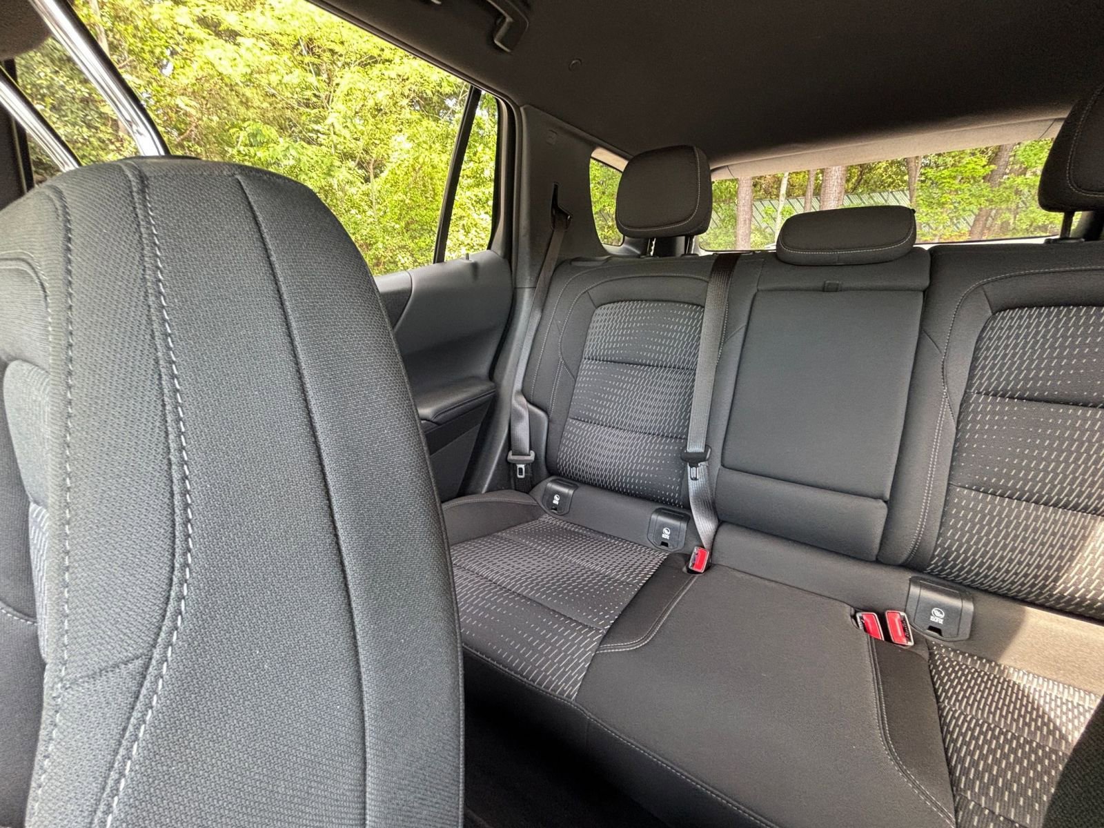 Used 2025 Chevrolet Equinox LT FWD image 40