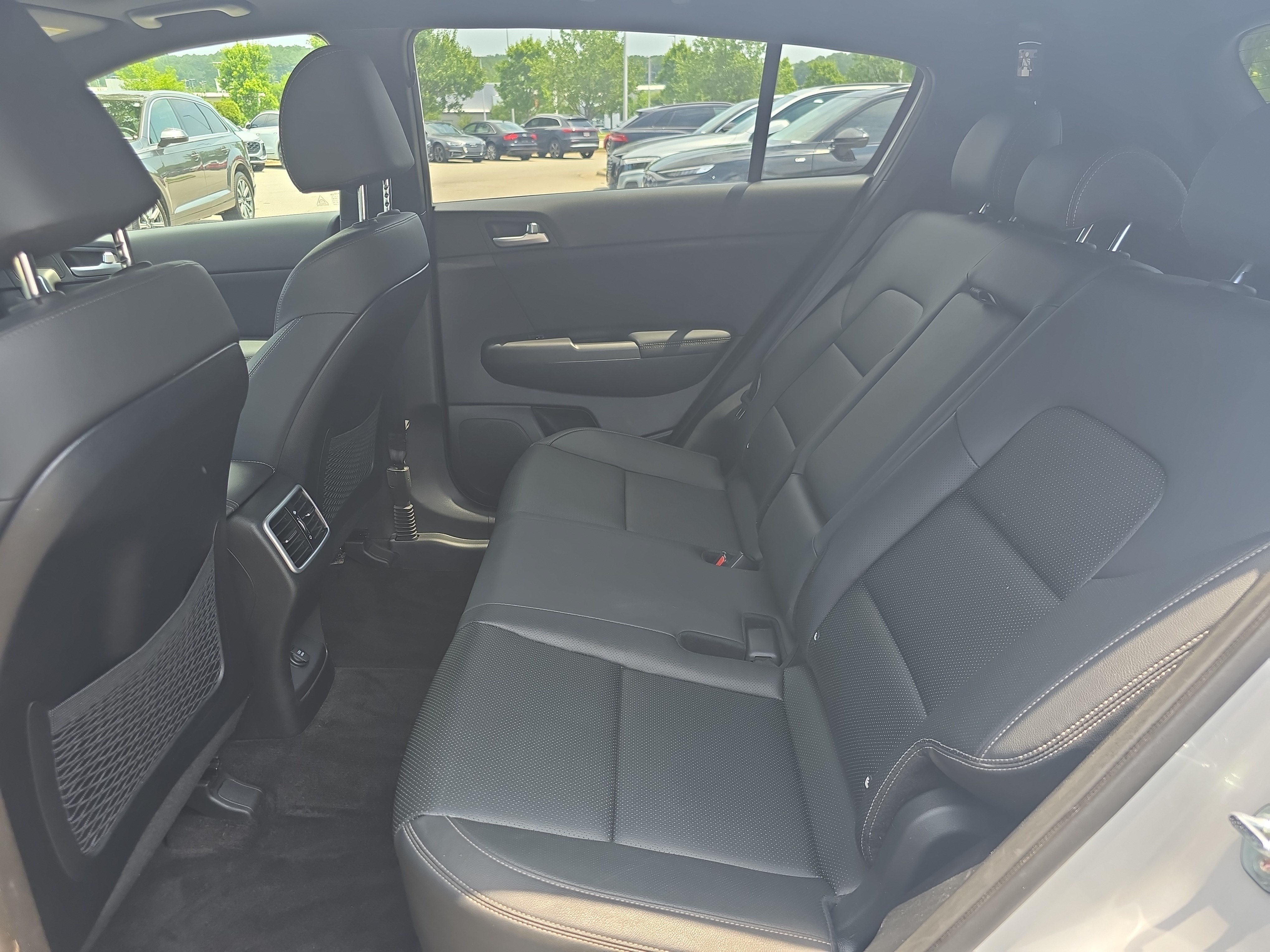 Used 2022 Kia Sportage Nightfall Edition FWD image 13