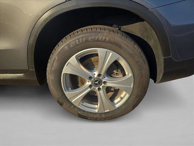 Used 2018 Mercedes-Benz GLC 300 4MATIC image 18