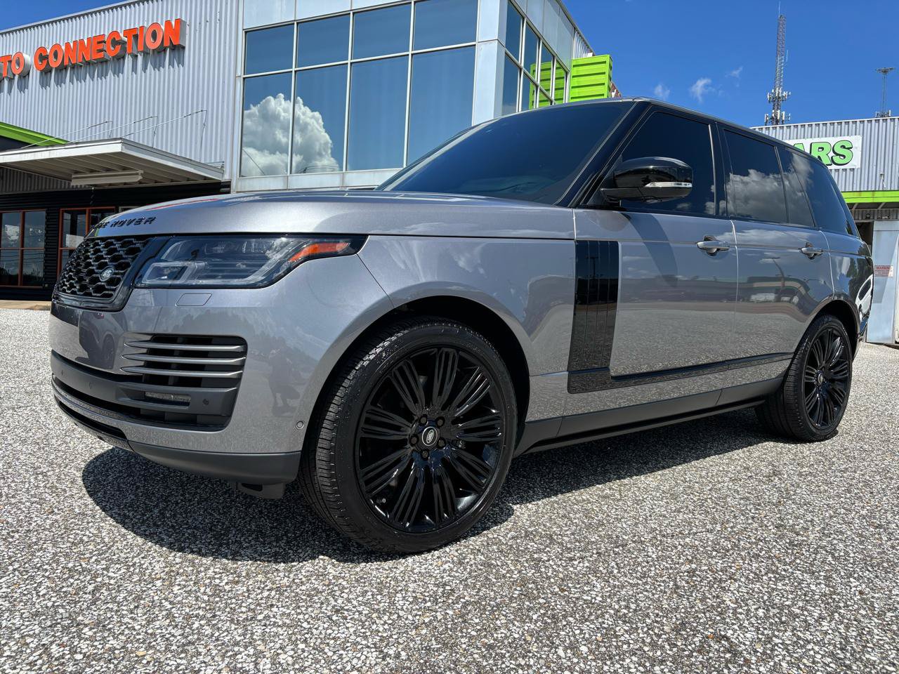 Used 2021 Land Rover Range Rover P525 Westminster Edition AWD/4WD image 11