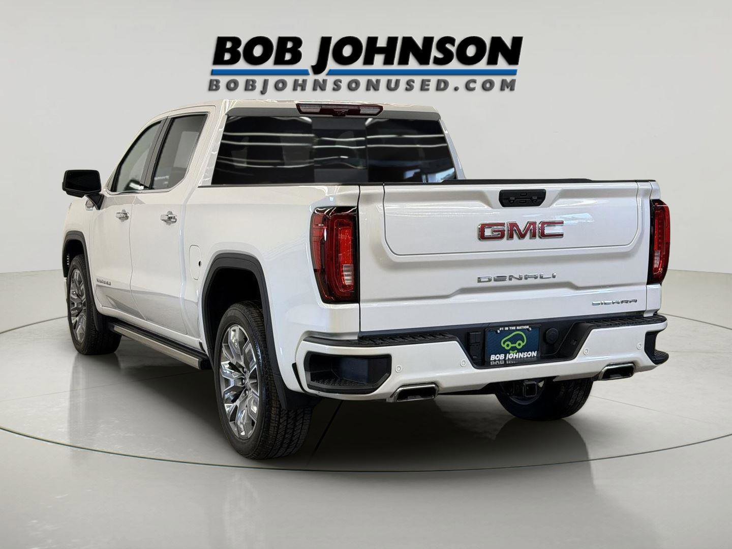 Certified 2023 GMC Sierra 1500 Denali w/ Denali Reserve Package AWD/4WD image 5