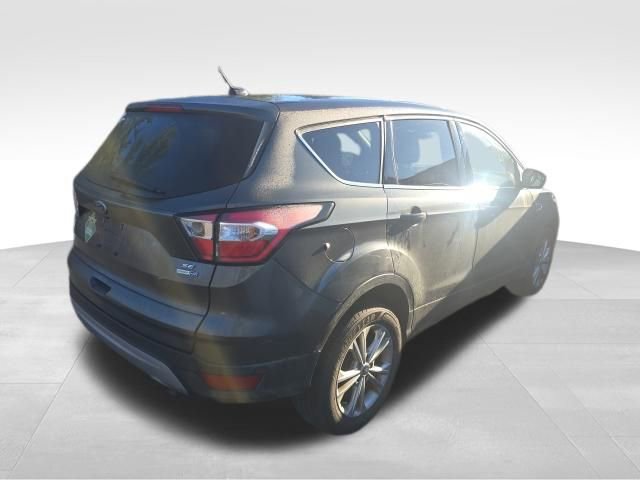 Used 2017 Ford Escape SE image 7