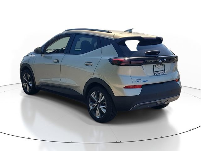 Used 2022 Chevrolet Bolt EUV LT w/ Convenience Package FWD image 5