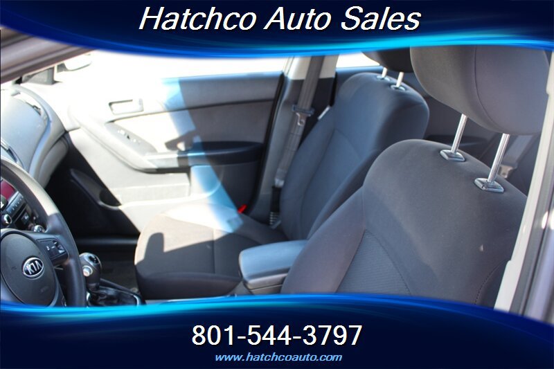 Used 2012 Kia Forte EX FWD image 10