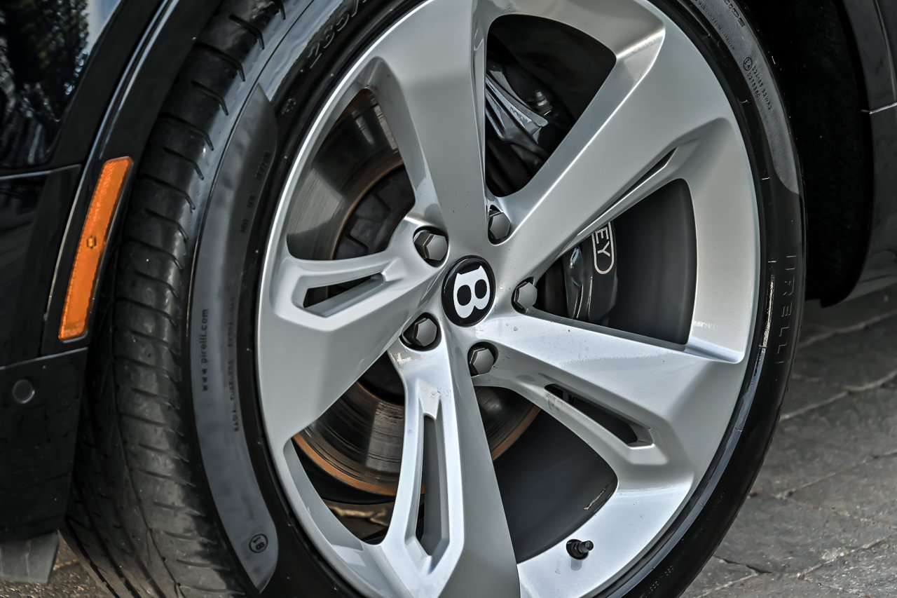 Used 2020 Bentley Bentayga AWD/4WD image 8