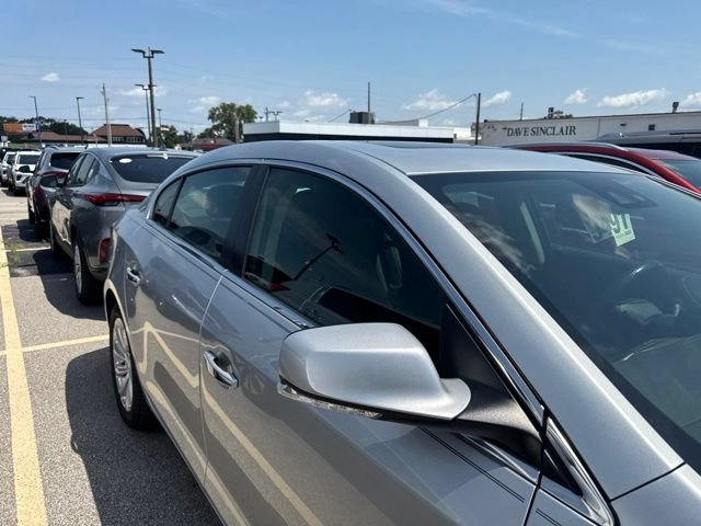 Used 2016 Buick LaCrosse Leather w/ Experience Buick Package FWD image 6
