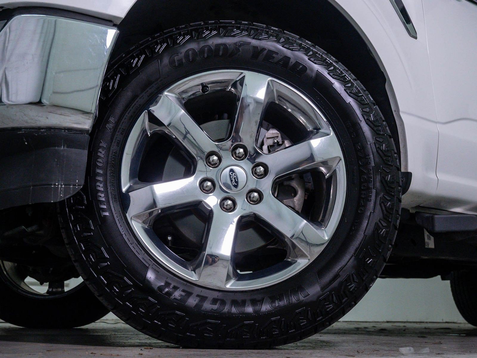 Used 2023 Ford F150 Lariat w/ Equipment Group 502A High AWD/4WD image 6