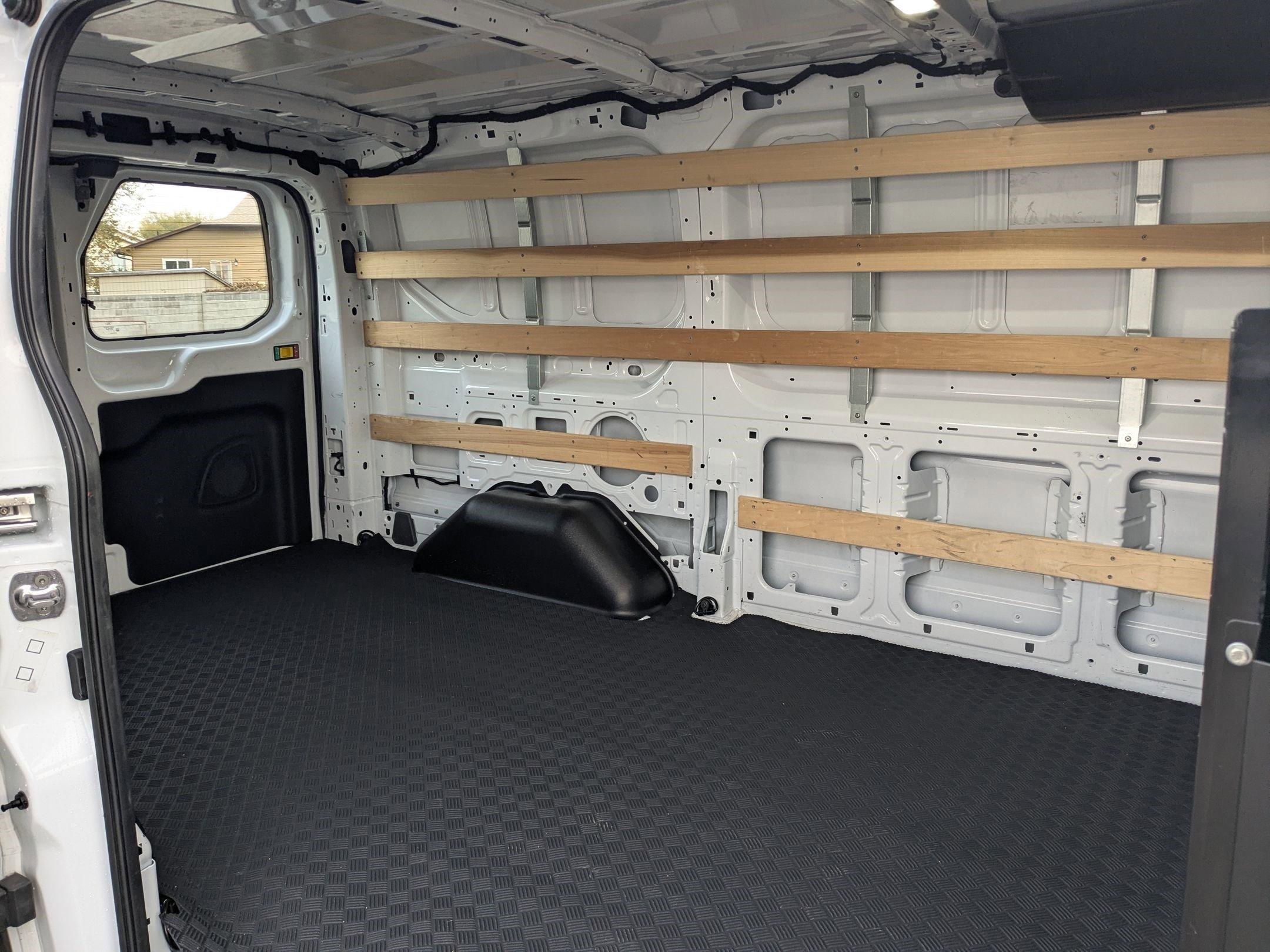 Used 2024 Ford Transit 250 Low Roof w/ Exterior Upgrade Package image 26