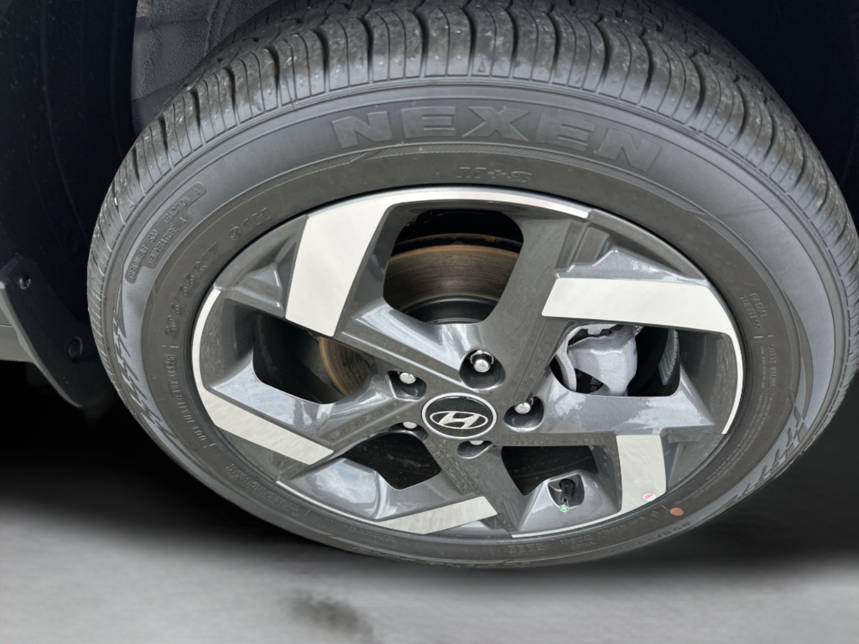 New 2026 Hyundai Venue SEL FWD image 29