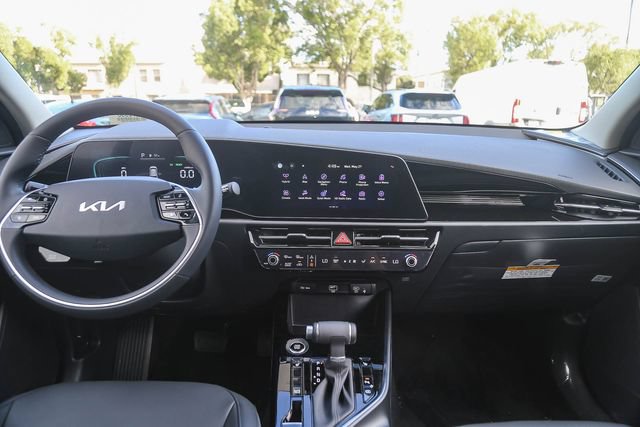New 2026 Kia Niro EX FWD image 5