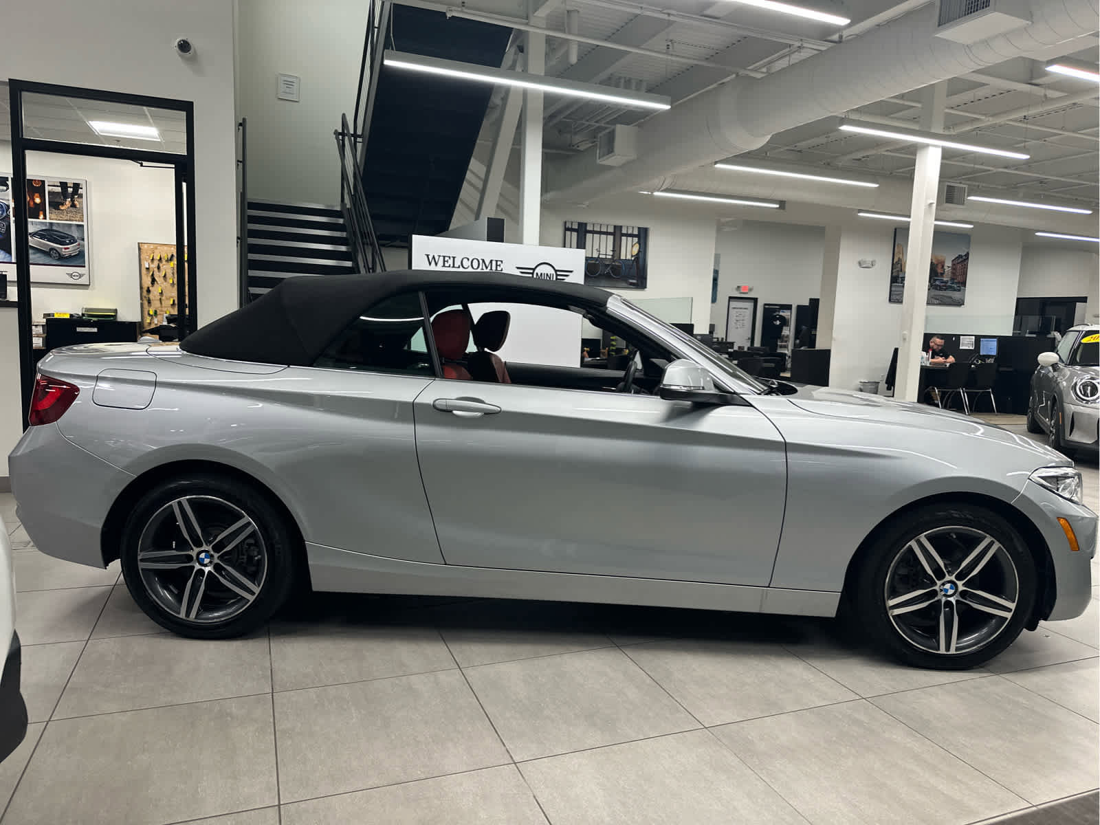 Used 2017 BMW 230i Convertible image 8