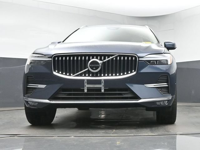 Used 2023 Volvo XC60 B5 Plus w/ Climate Package AWD/4WD image 12