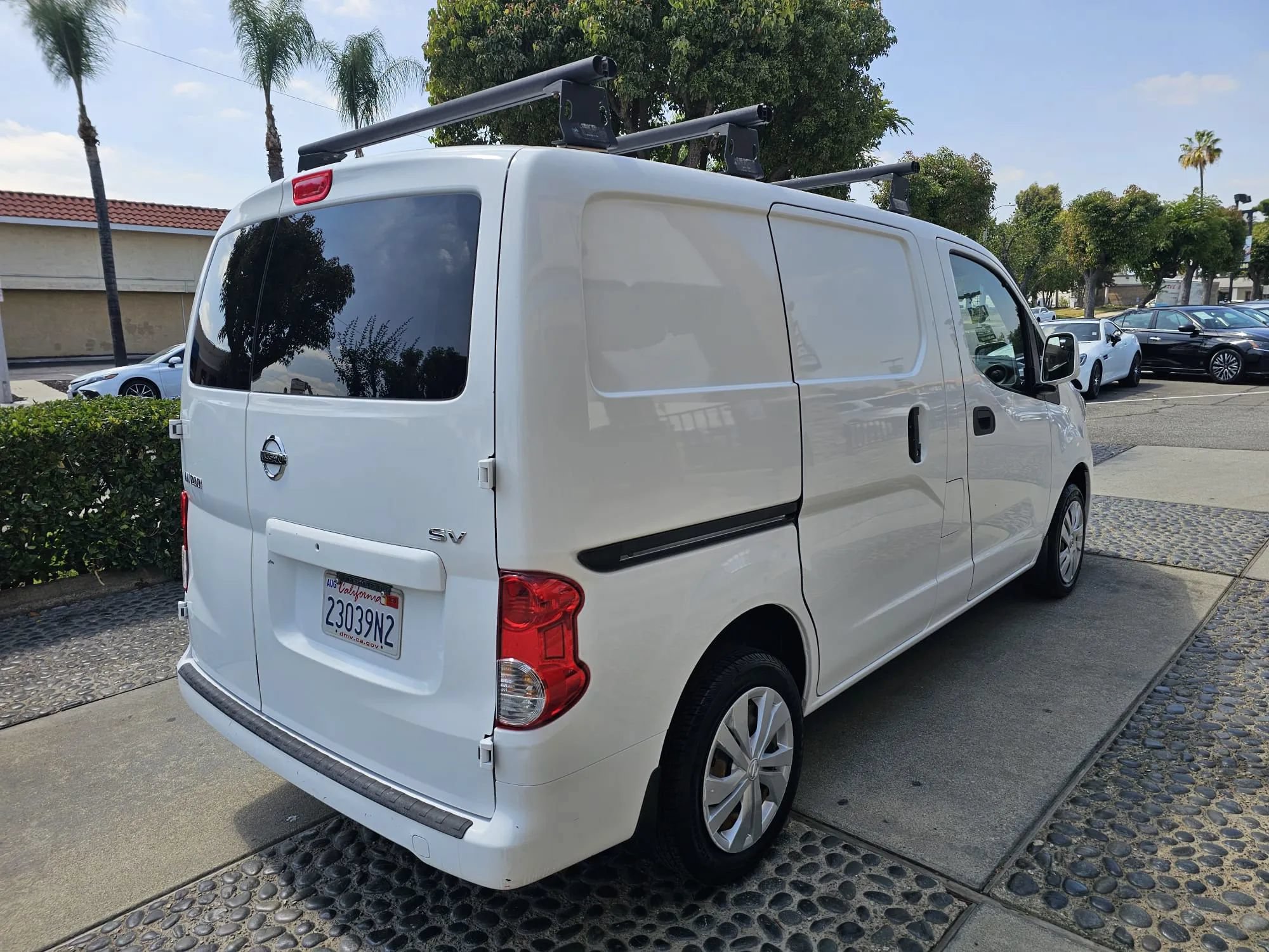 Used 2018 Nissan NV200 SV w/ Navigation Package FWD image 5