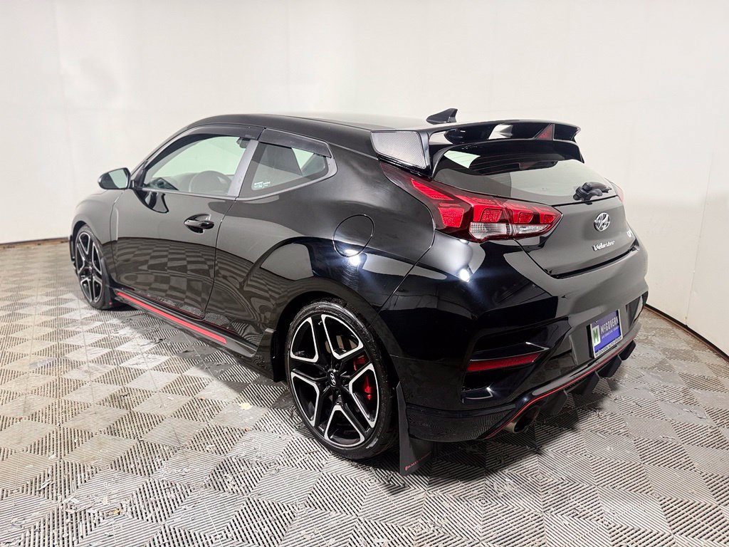 Used 2022 Hyundai Veloster N FWD image 4