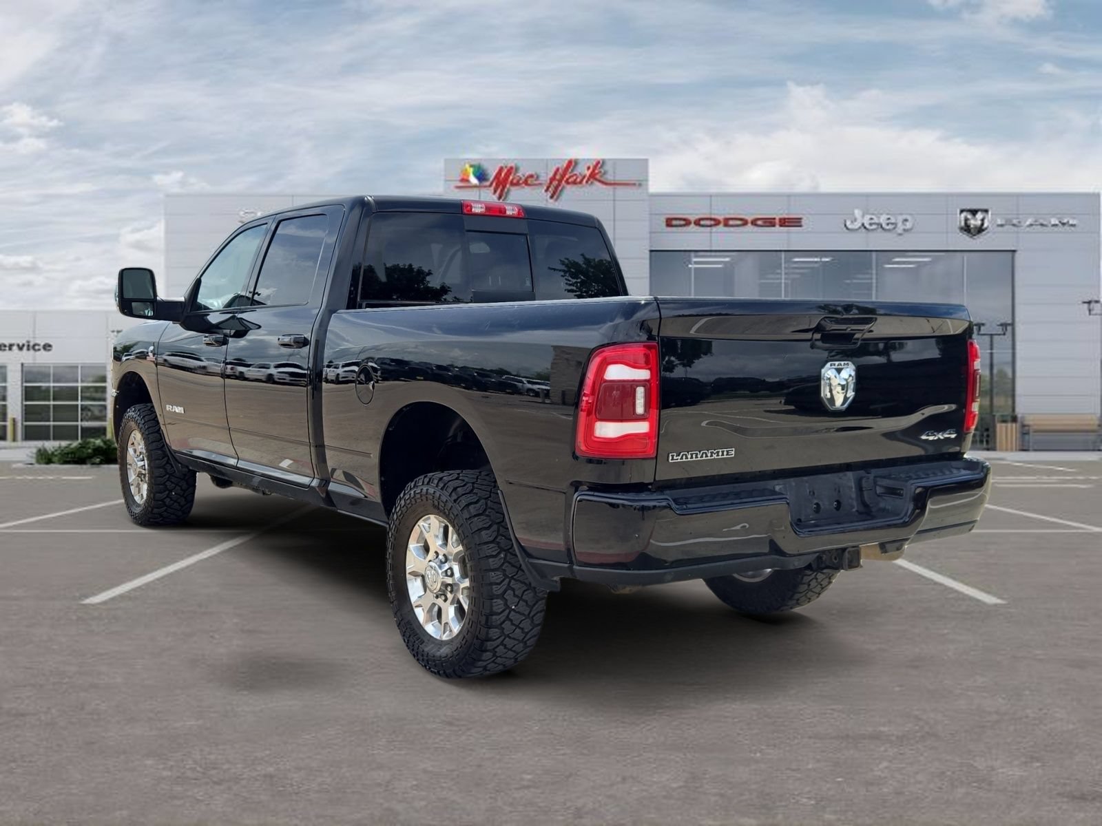 Used 2024 RAM 2500 Laramie w/ Safety Group AWD/4WD image 3