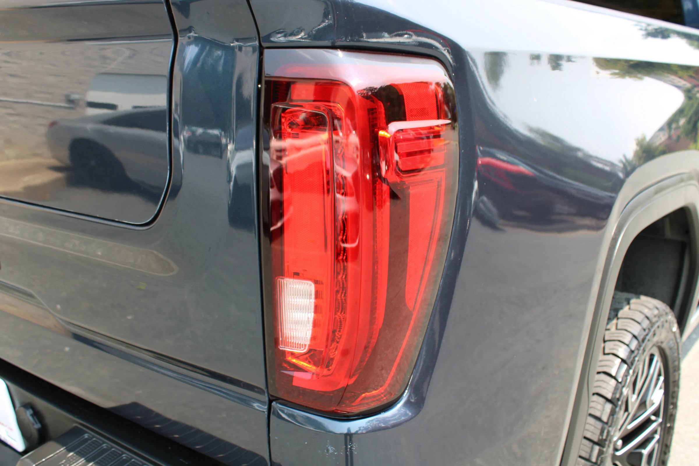 Used 2022 GMC Sierra 1500 Denali Ultimate AWD/4WD image 29