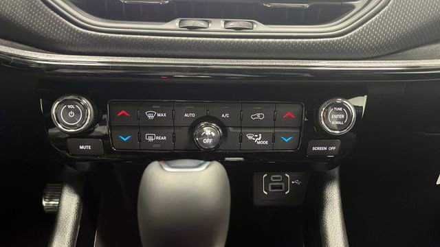 New 2026 Jeep Compass Limited image 28