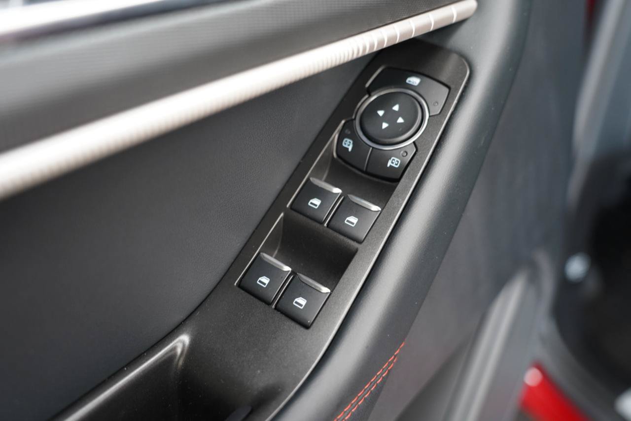 Used 2026 Ford Explorer ST-Line w/ ST-Line Street Pack RWD image 28