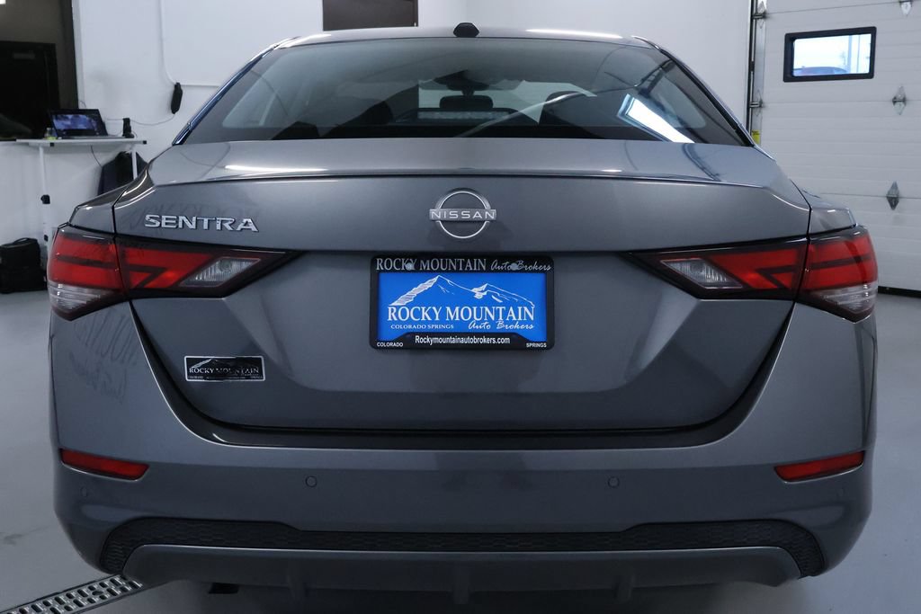 Used 2025 Nissan Sentra SV FWD image 6
