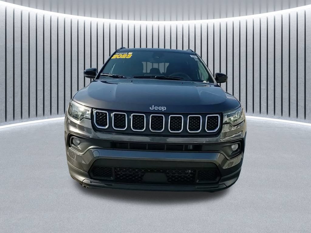 Used 2023 Jeep Compass Latitude AWD/4WD image 21