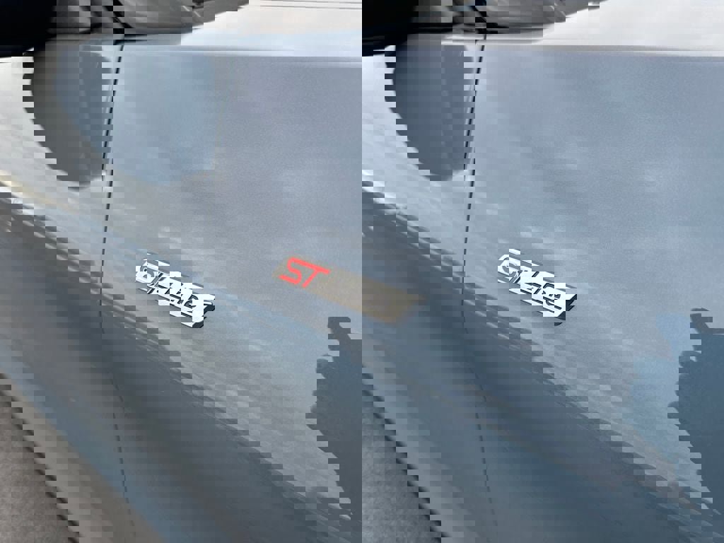 New 2026 Ford Explorer ST-Line image 22