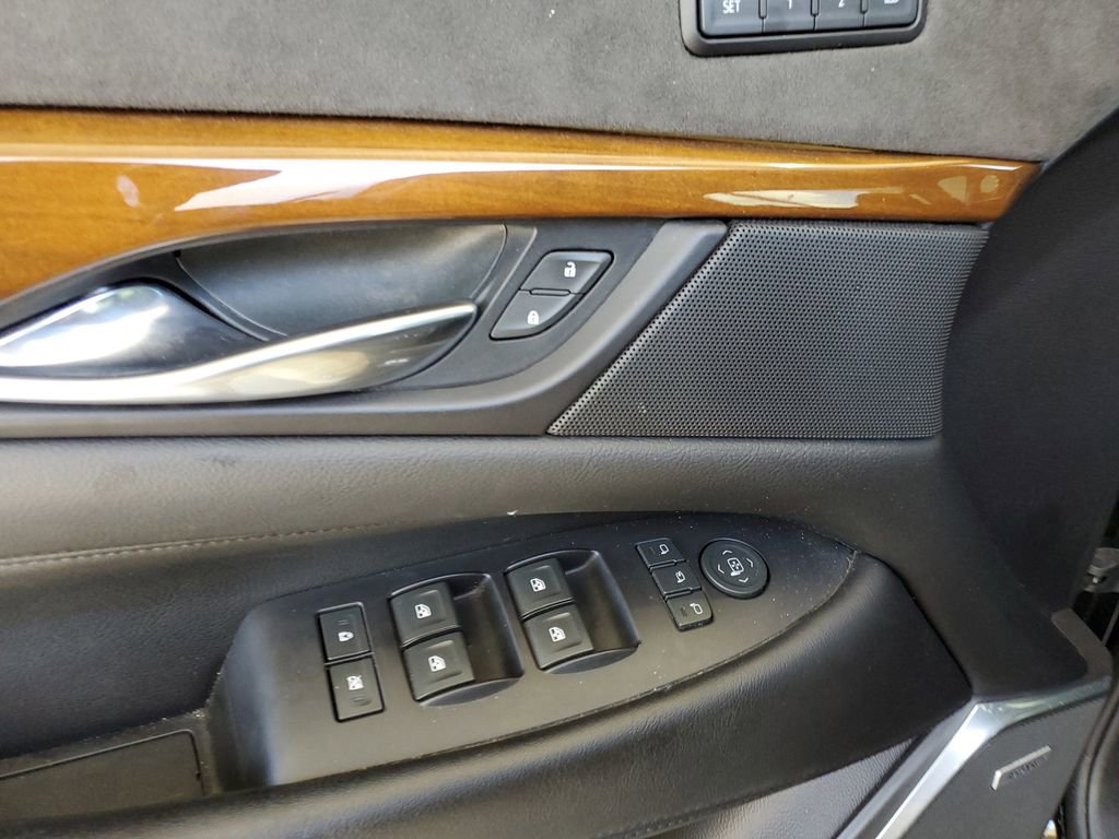 Used 2019 Cadillac Escalade Luxury RWD image 20