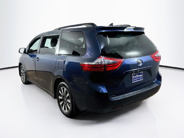 Used 2020 Toyota Sienna XLE AWD/4WD image 7