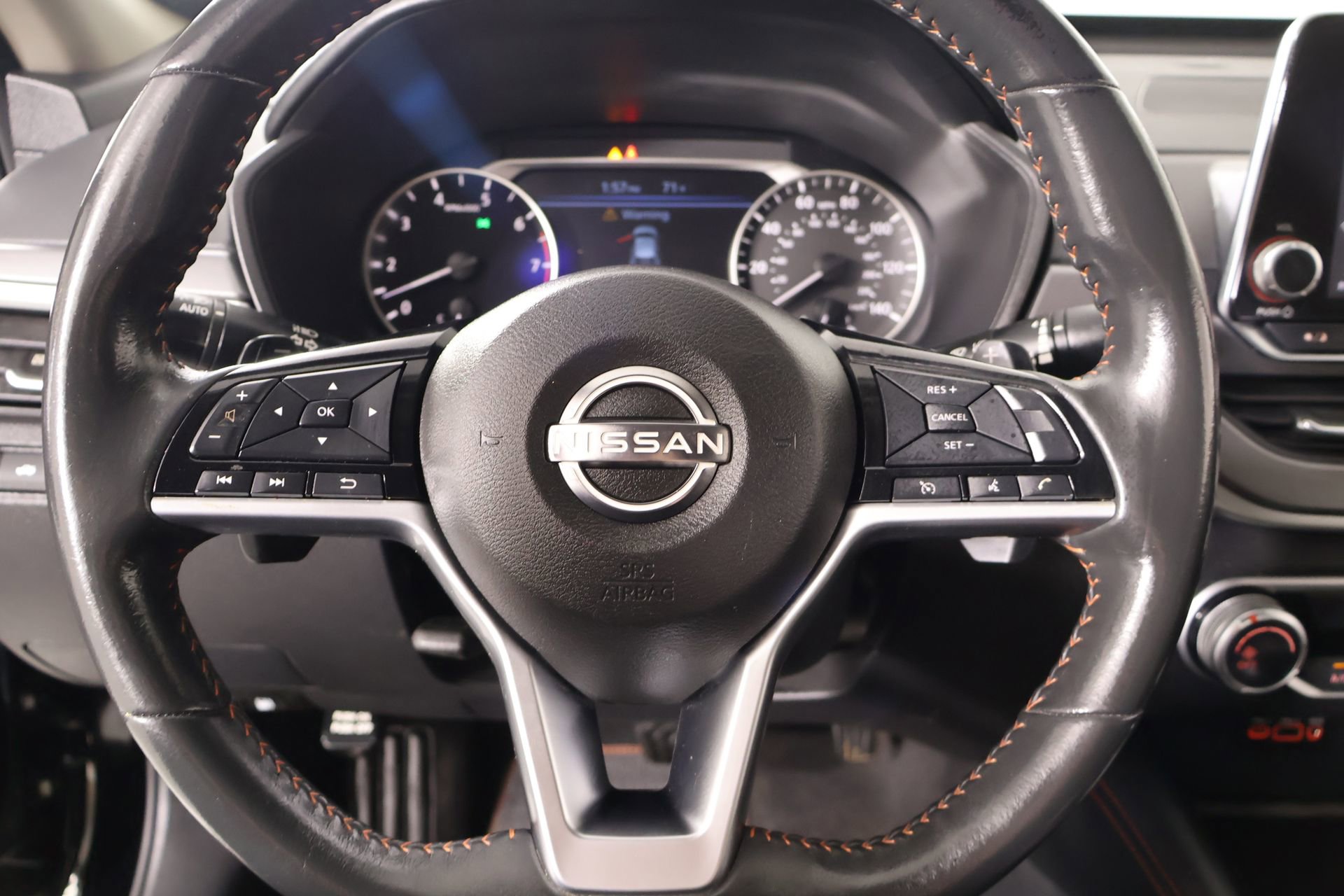 Used 2024 Nissan Altima 2.5 SR FWD image 3