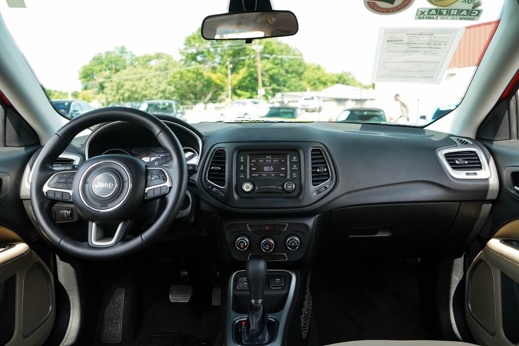 Used 2018 Jeep Compass Sport FWD image 9