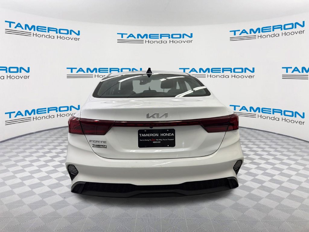 Used 2024 Kia Forte LXS FWD image 4