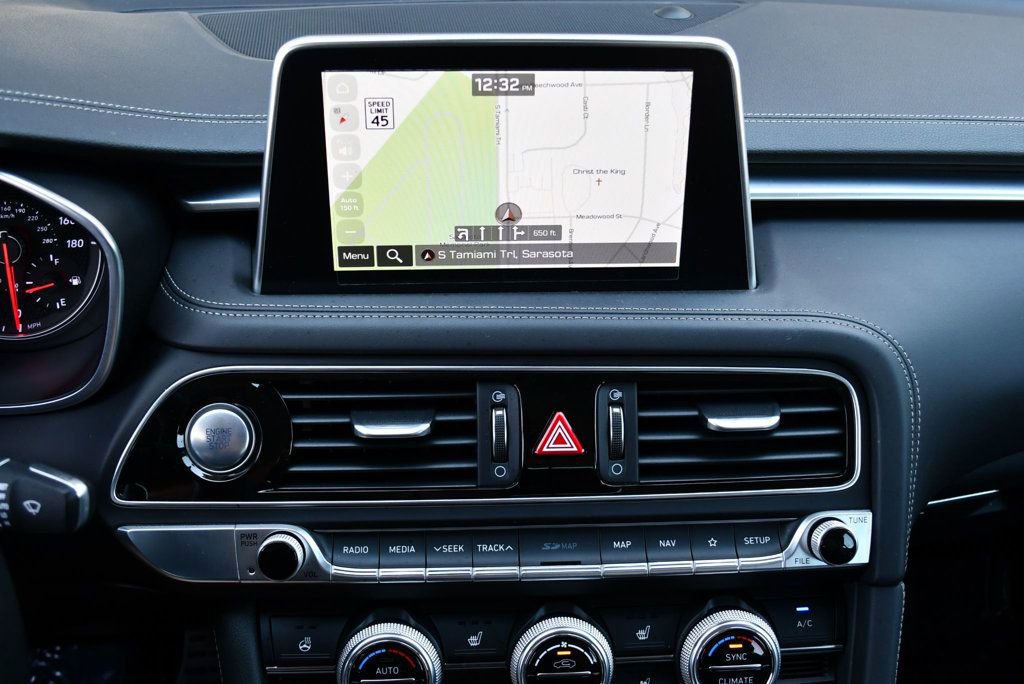 Used 2021 Genesis G70 3.3T image 46