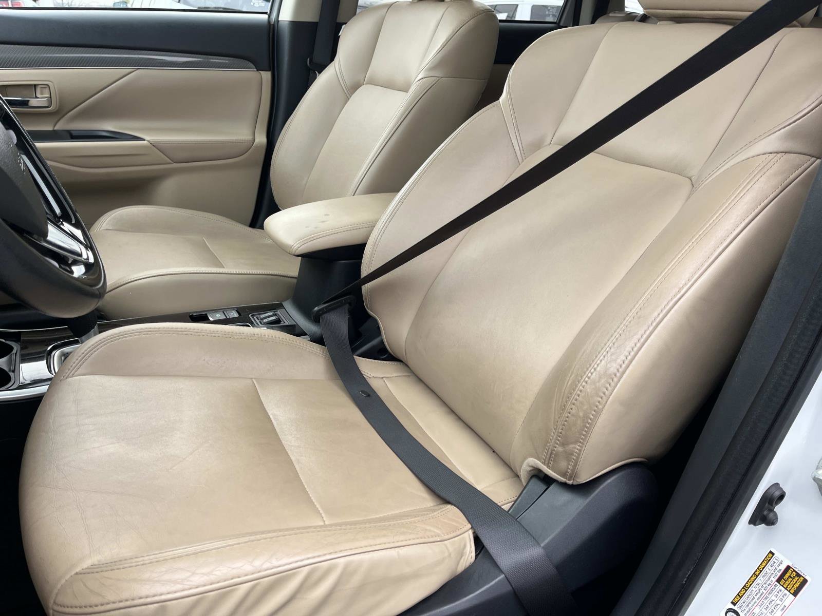 Used 2020 Mitsubishi Outlander GT image 33