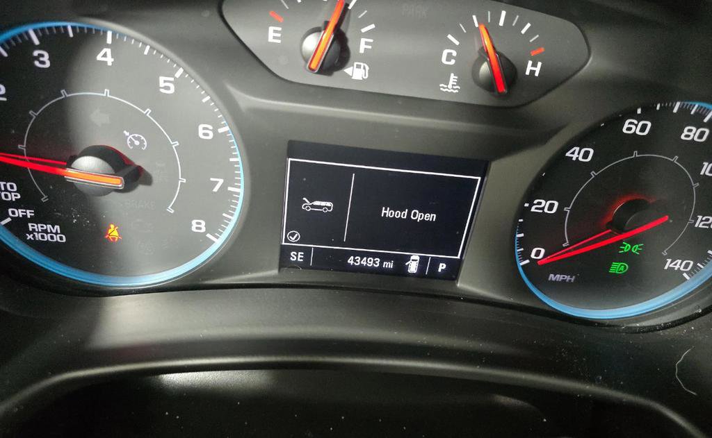 Used 2020 Chevrolet Equinox LS w/ LS Convenience Package AWD/4WD image 12