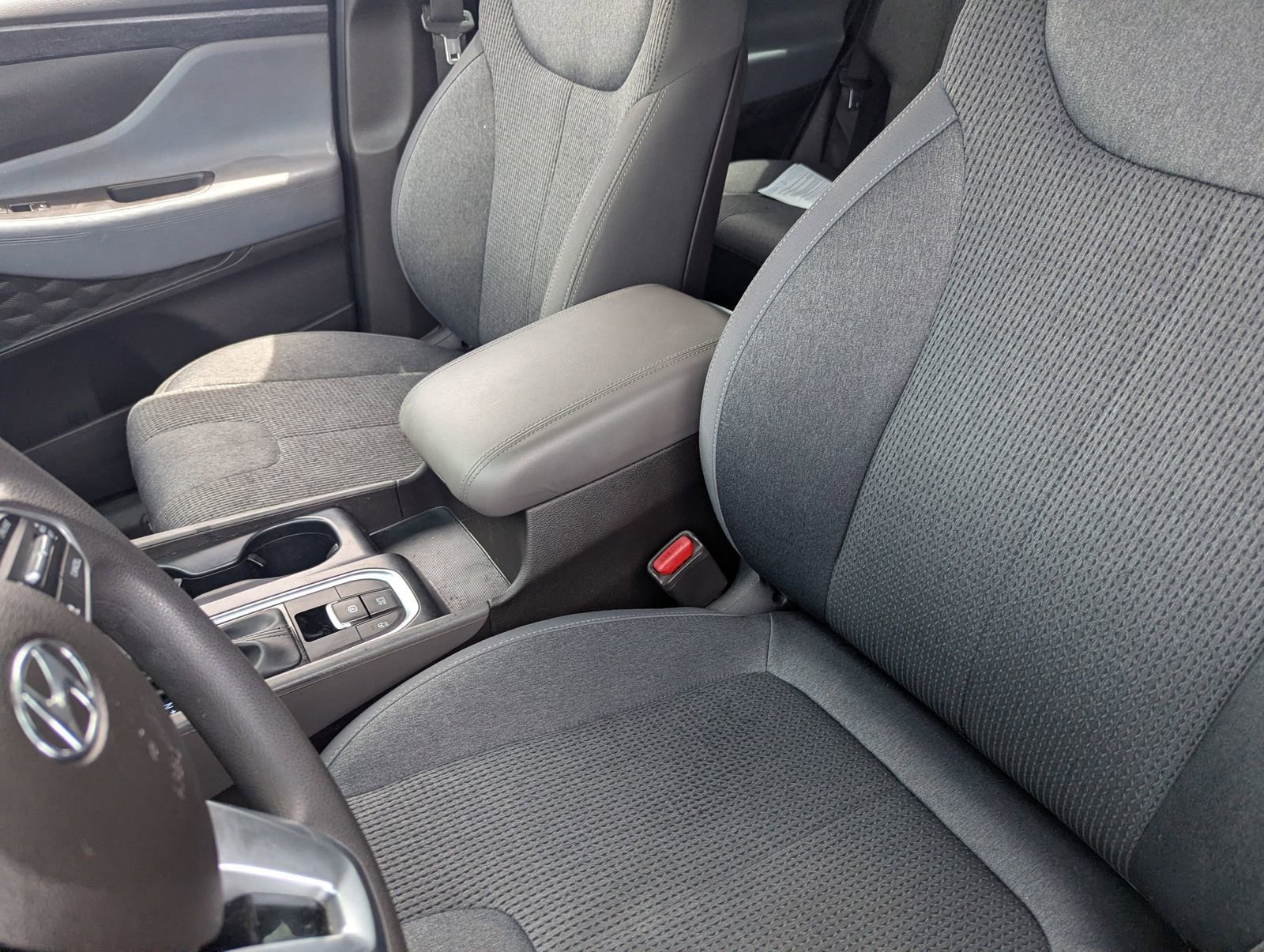 Used 2019 Hyundai Santa Fe SE FWD image 16