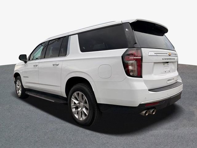 Used 2023 Chevrolet Suburban Premier image 2
