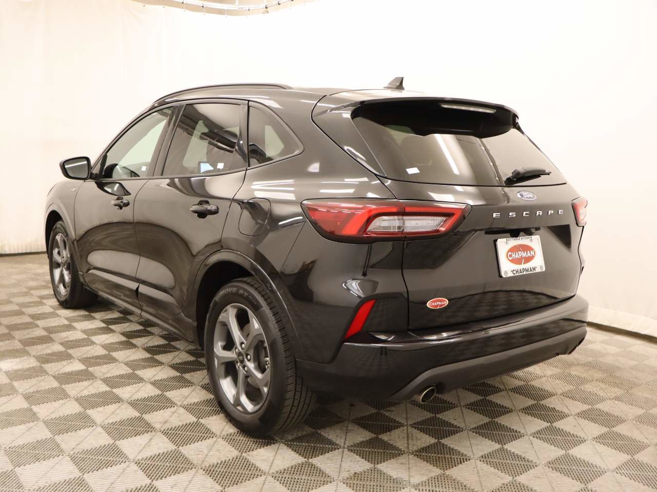 Used 2024 Ford Escape ST-Line FWD image 3