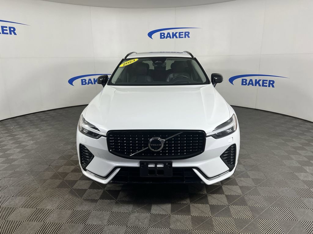 Used 2023 Volvo XC60 B6 Ultimate AWD/4WD image 3