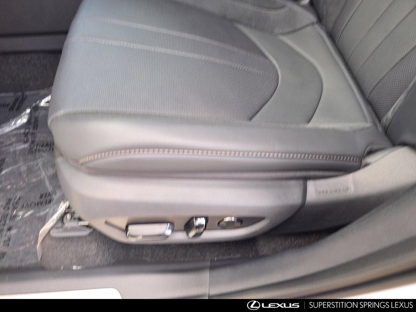 New 2026 Lexus TX 500h AWD image 15