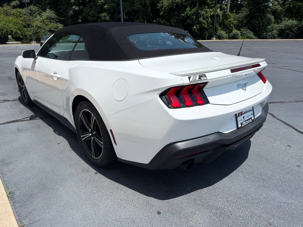 Used 2024 Ford Mustang Premium RWD image 31