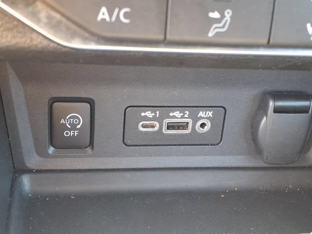 Used 2024 Nissan Sentra SV FWD image 20