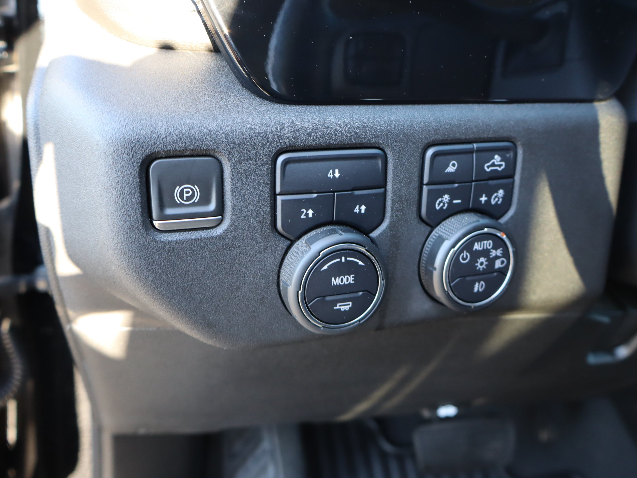 Used 2024 Chevrolet Silverado 2500 LT w/ All Star Edition AWD/4WD image 22