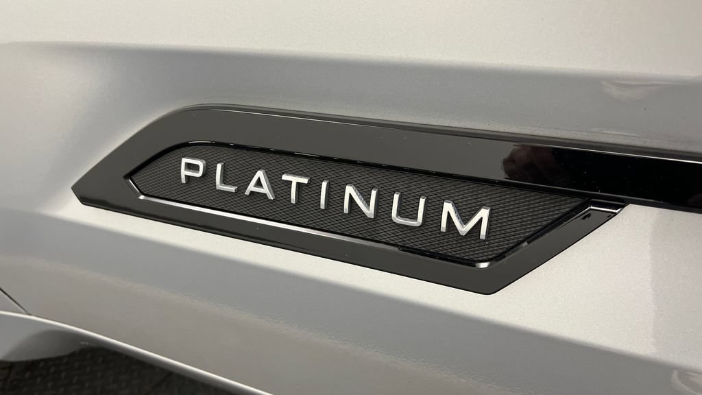 Used 2023 Toyota Tundra Platinum AWD/4WD image 20
