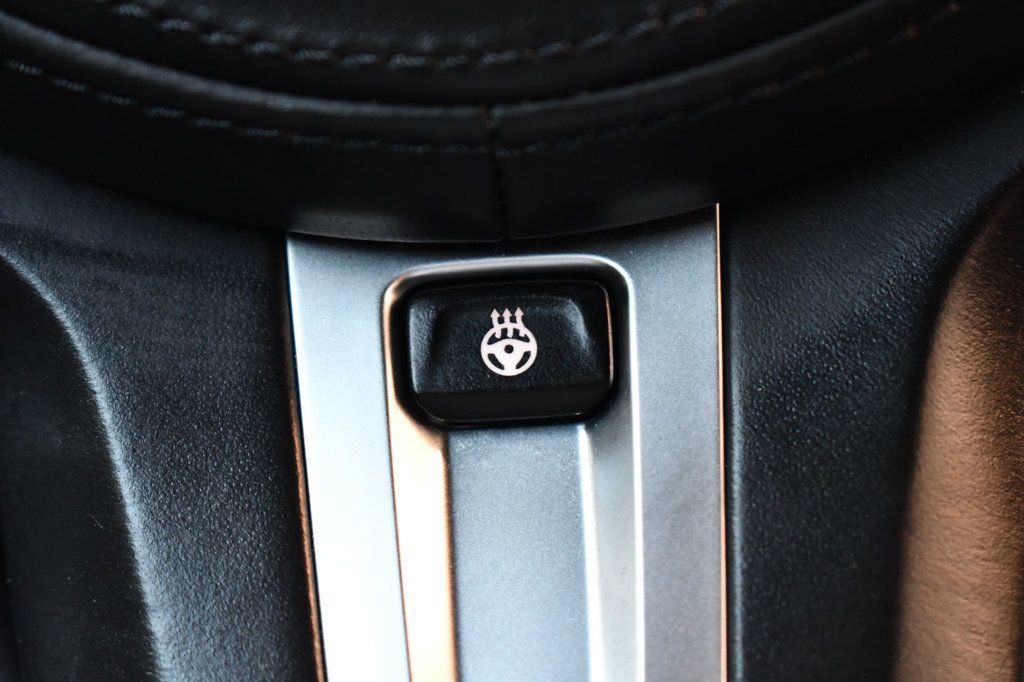 Used 2022 BMW M440i Convertible image 30