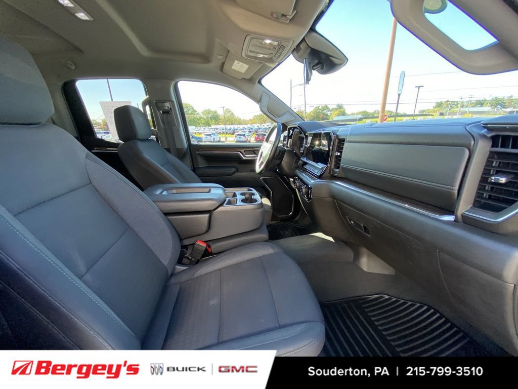 Certified 2023 Chevrolet Silverado 1500 LT AWD/4WD image 32