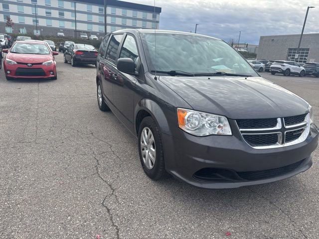 Used 2019 Dodge Grand Caravan SE w/ Rear Park Assist Package image 8