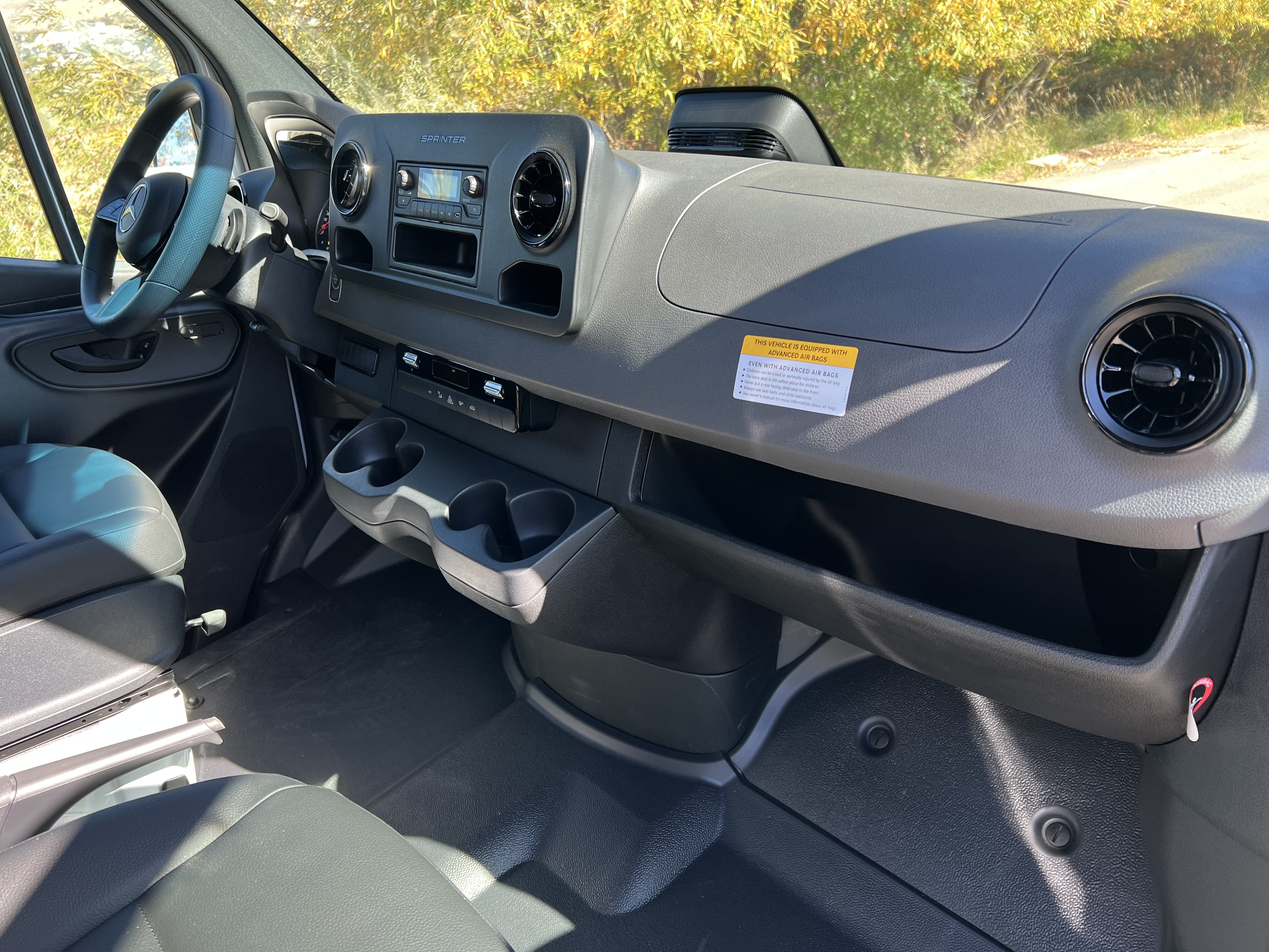 Used 2025 Mercedes-Benz Sprinter 2500 image 25