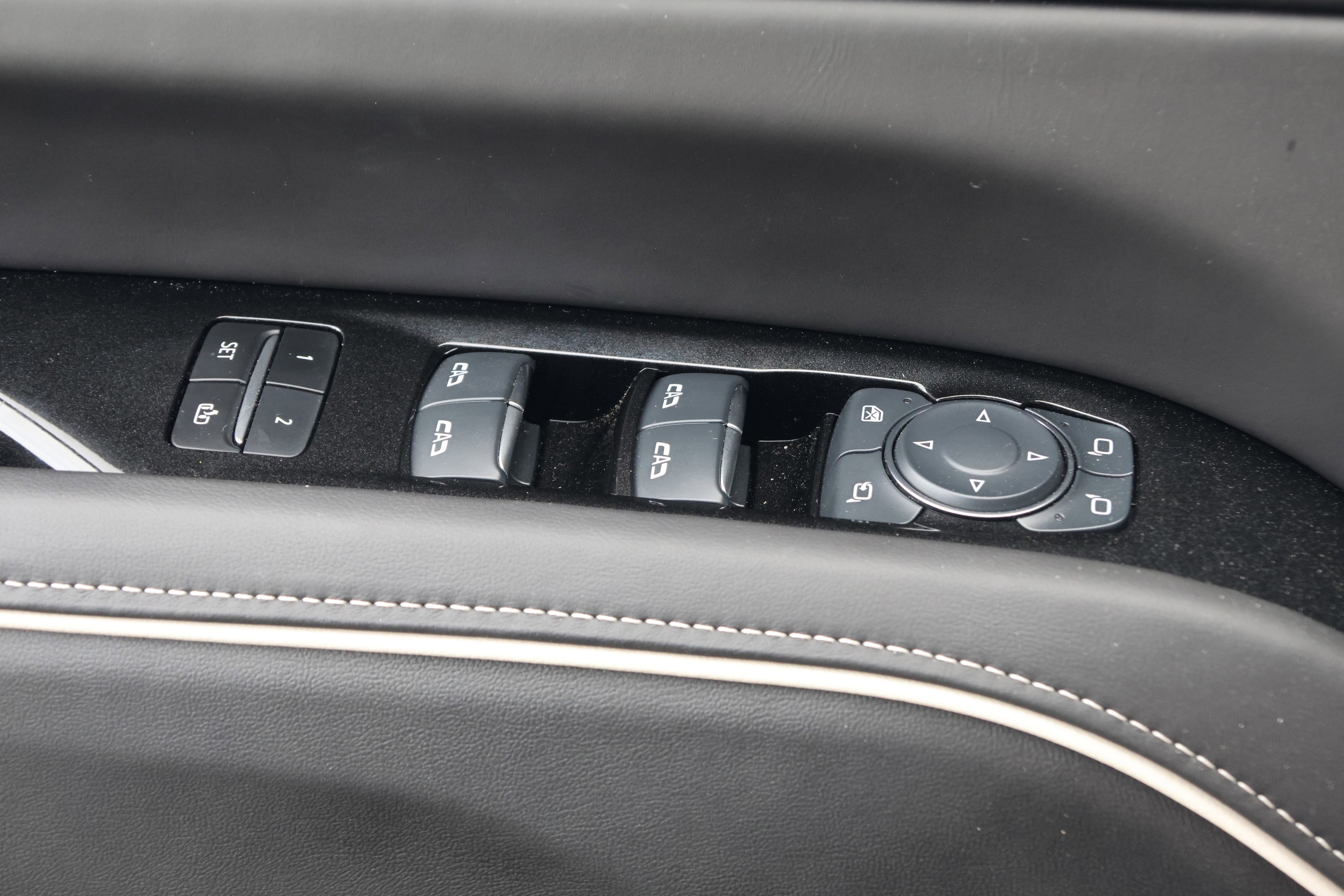 Used 2024 Cadillac Escalade V w/ LPO, ONYX Package AWD/4WD image 14