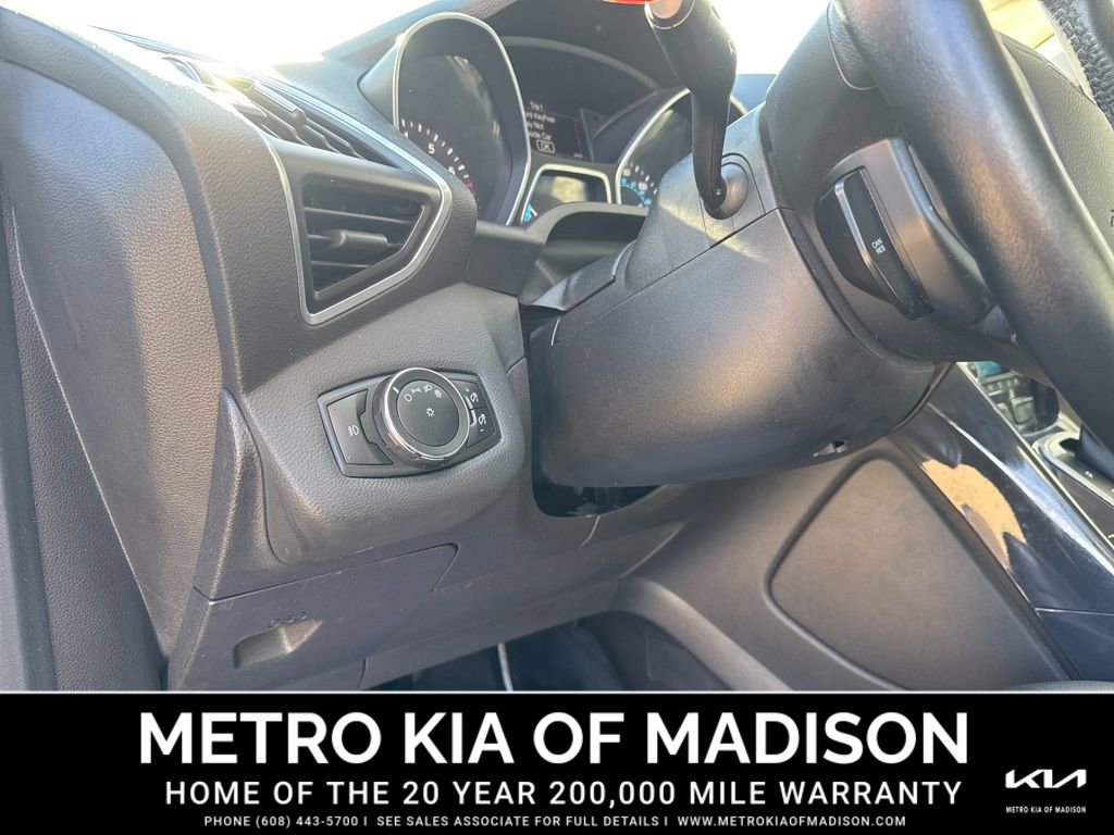 Used 2013 Ford Escape Titanium w/ Class II Trailer Tow Pkg image 13