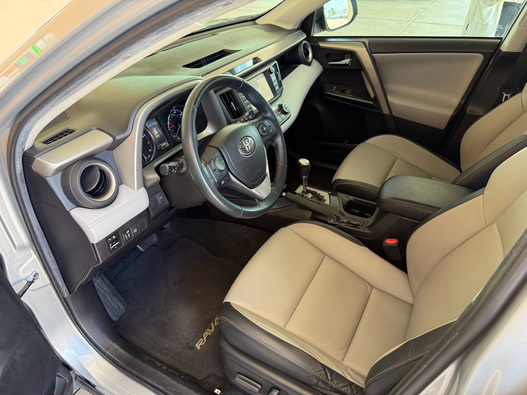 Used 2018 Toyota RAV4 Limited FWD image 11