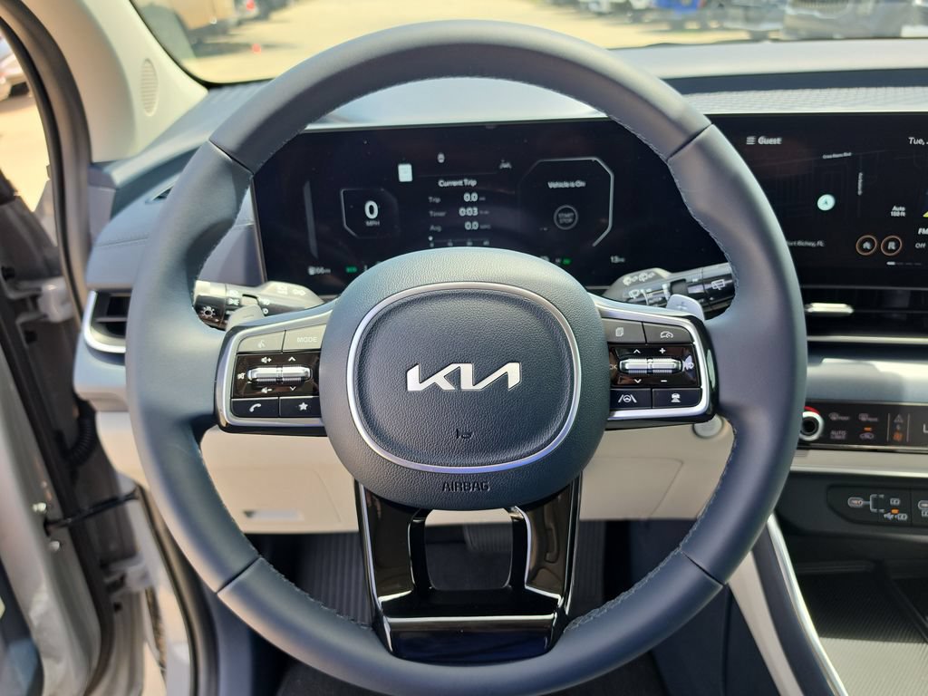 New 2026 Kia Carnival SX FWD image 31